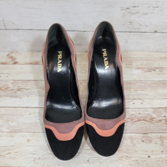 Prada suede scalloped pumps - Picture 6 of 13